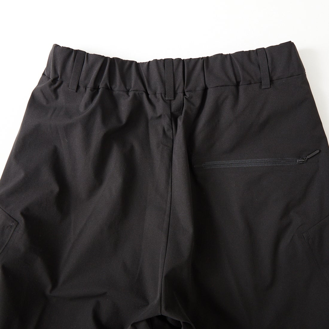 DESCENTE ALLTERRAIN [デサントオルテライン] シームレスストレッチワイドカーゴパンツ [DU6SLPA2M] BK00