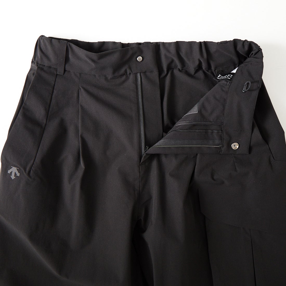 DESCENTE ALLTERRAIN [デサントオルテライン] シームレスストレッチワイドカーゴパンツ [DU6SLPA2M] BK00