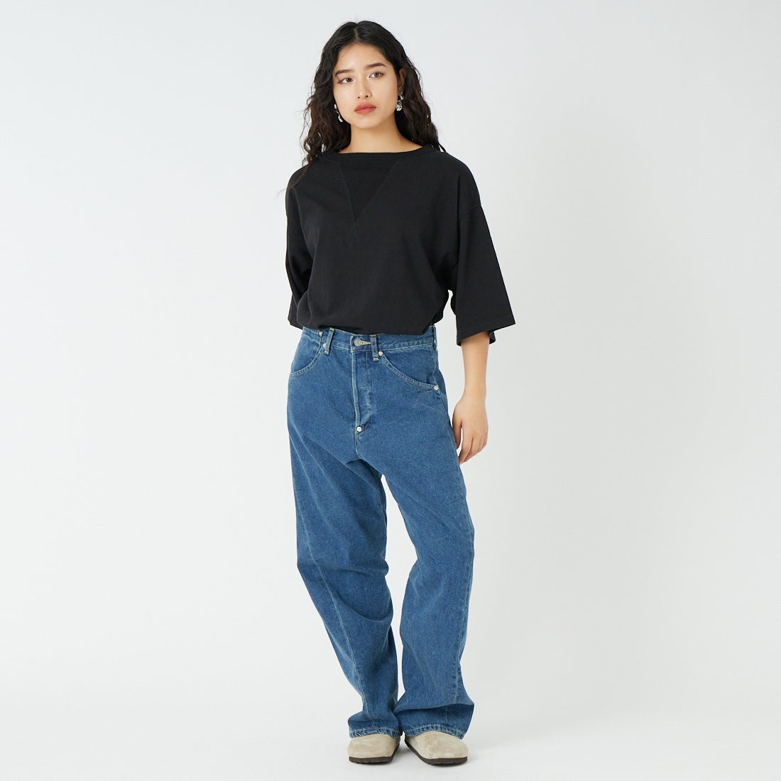 SOPHIE TALKS ABOUT THE WEATHER [ソフィートークスアバウトザウェザー] シンチバックジーンズ [COM-26S-DM01] INDIGO &&モデル身長：162cm 着用サイズ：1&&