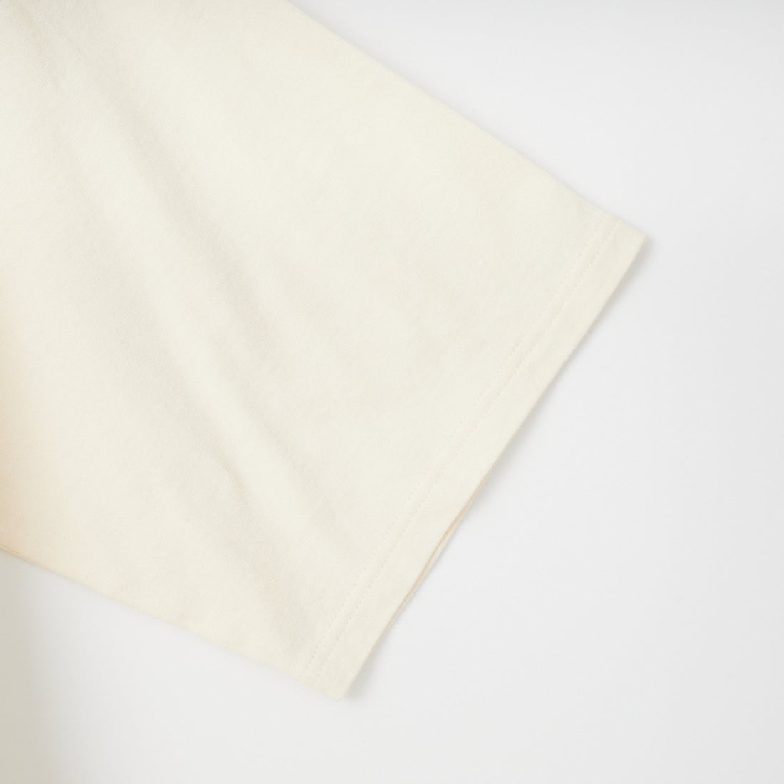 SOPHIE TALKS ABOUT THE WEATHER [ソフィートークスアバウトザウェザー] ガゼットビッグTシャツ [COM-26S-CU02] IVORY