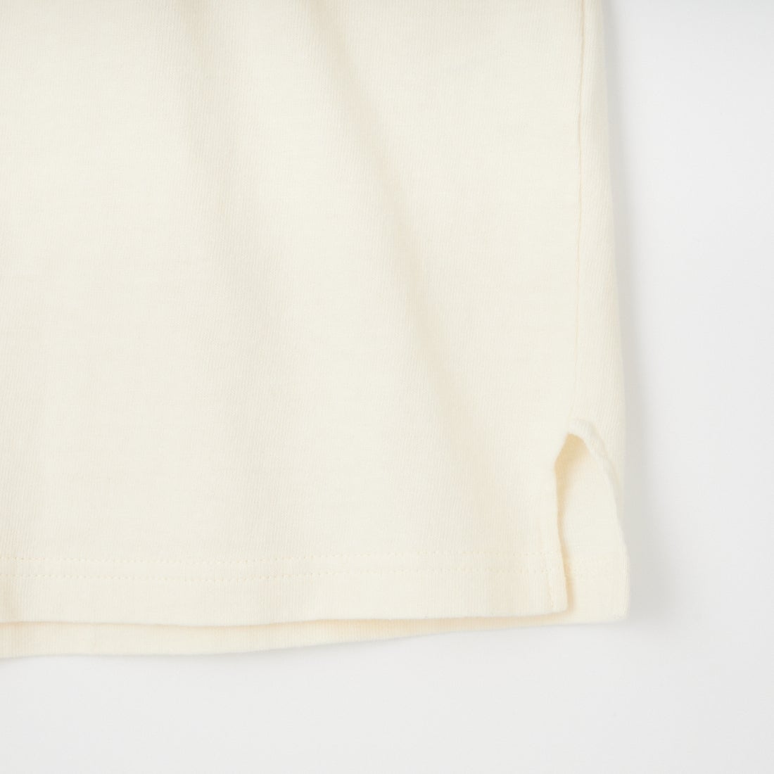 SOPHIE TALKS ABOUT THE WEATHER [ソフィートークスアバウトザウェザー] ガゼットビッグTシャツ [COM-26S-CU02] IVORY