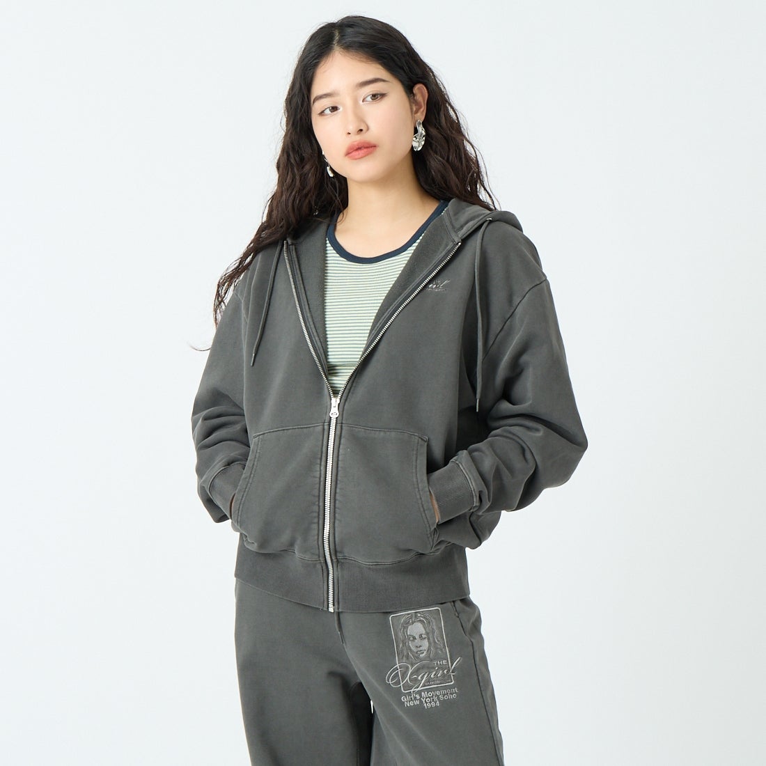 BLACK&&モデル身長：162cm 着用サイズ：M&&