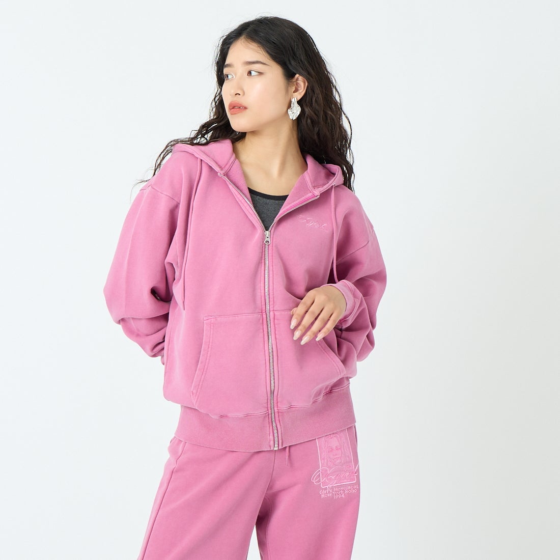 PINK&&モデル身長：162cm 着用サイズ：M&&