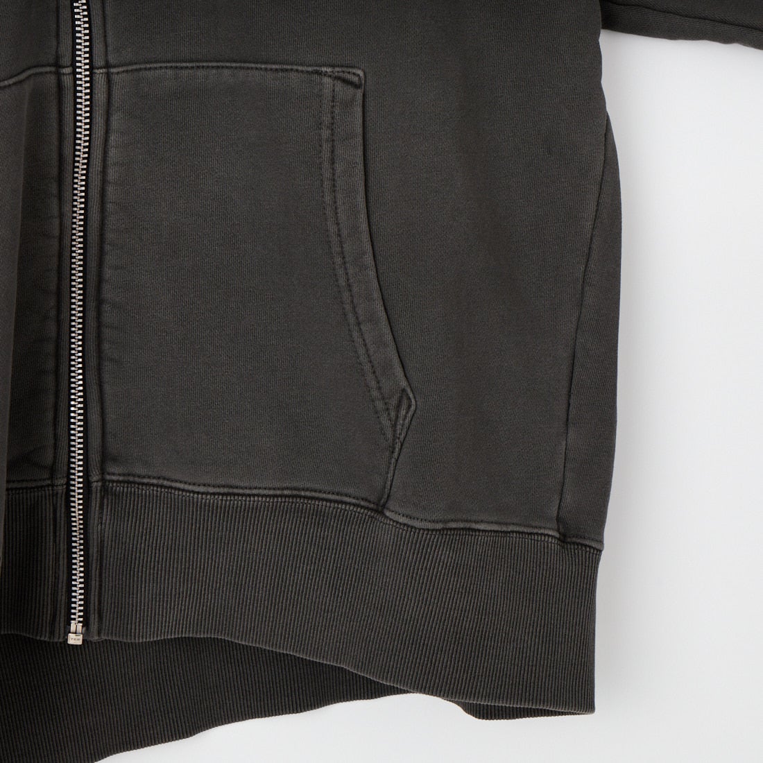 X-girl [エックスガール] ピグメントダイ フェイス&ロゴスクエアパッチ ジップアップフーディ [105261012014] BLACK