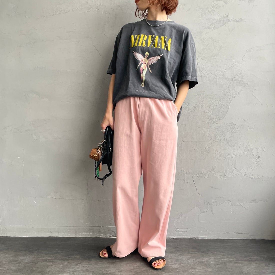 UNIVERSAL OVERALL [ユニバーサルオーバーオール] 別注 バックポケットイージーパンツ [U2612600IN-JF] ﾋﾟﾝｸ &&モデル身長：158cm 着用サイズ：S&&