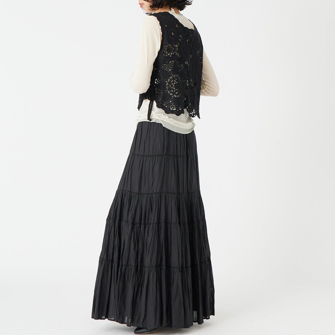 TORRAZZO DONNA [トラッゾドンナ] サイドリボンクロシェ編みベスト [6265-563] 19 BLACK &&モデル身長：162cm 着用サイズ：F&&ONNA [トラッゾドンナ] サイドリボンクロシェ編みベスト [6265-563]