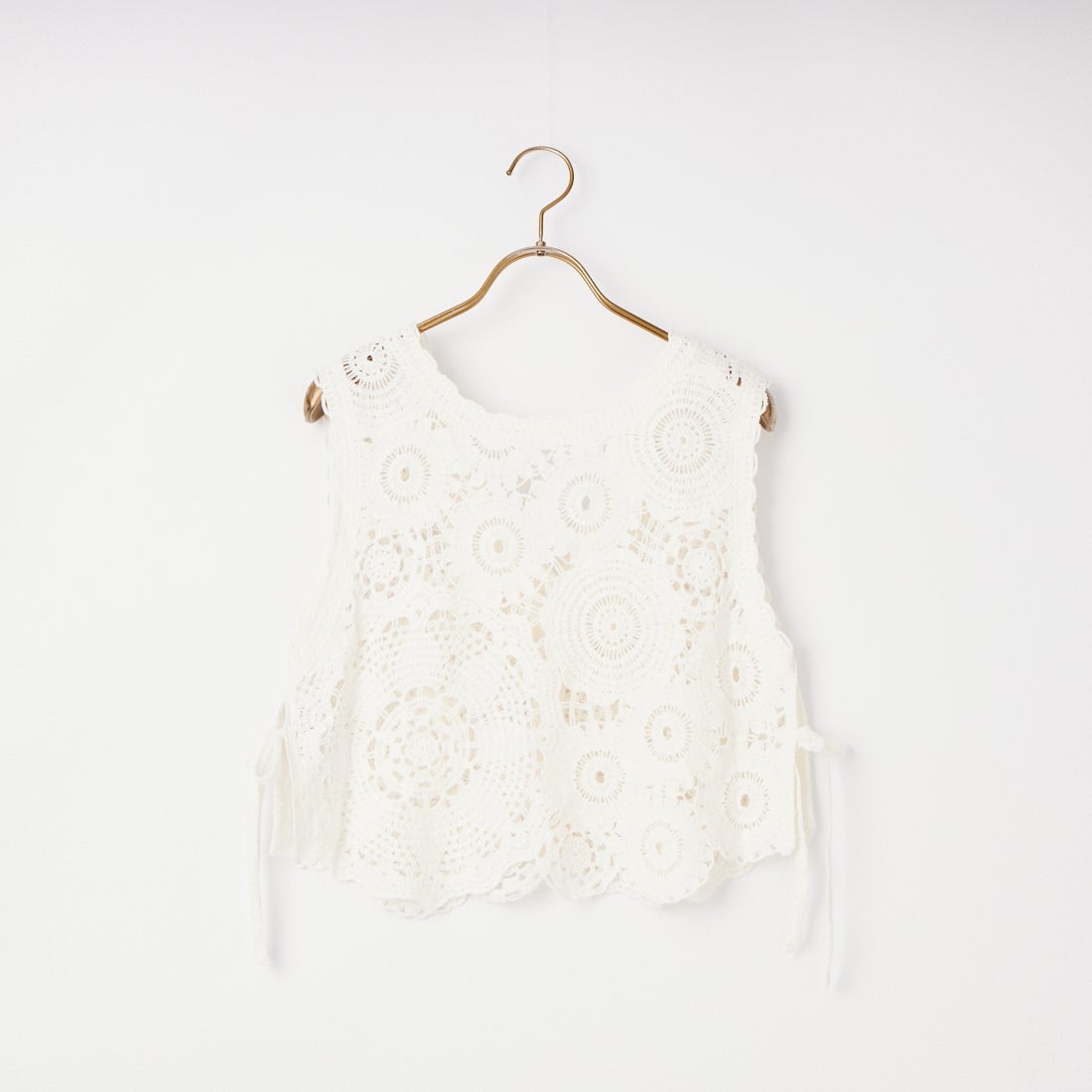 TORRAZZO DONNA [トラッゾドンナ] サイドリボンクロシェ編みベスト [6265-563] 05 WHITE