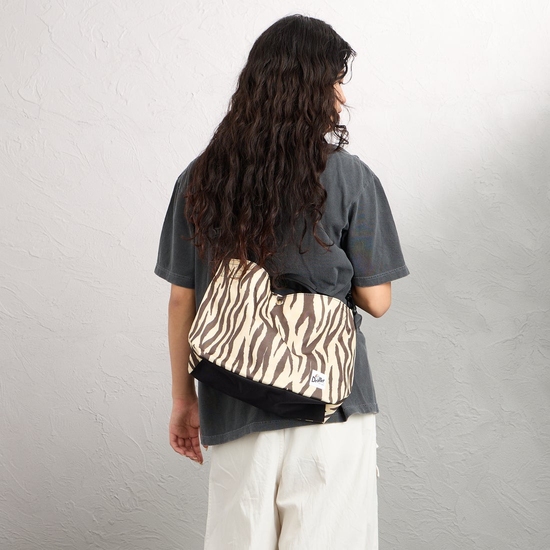 Drifter [ドリフター] キャリーオールバッグ [DFV1640] 58 D.ZEBRA