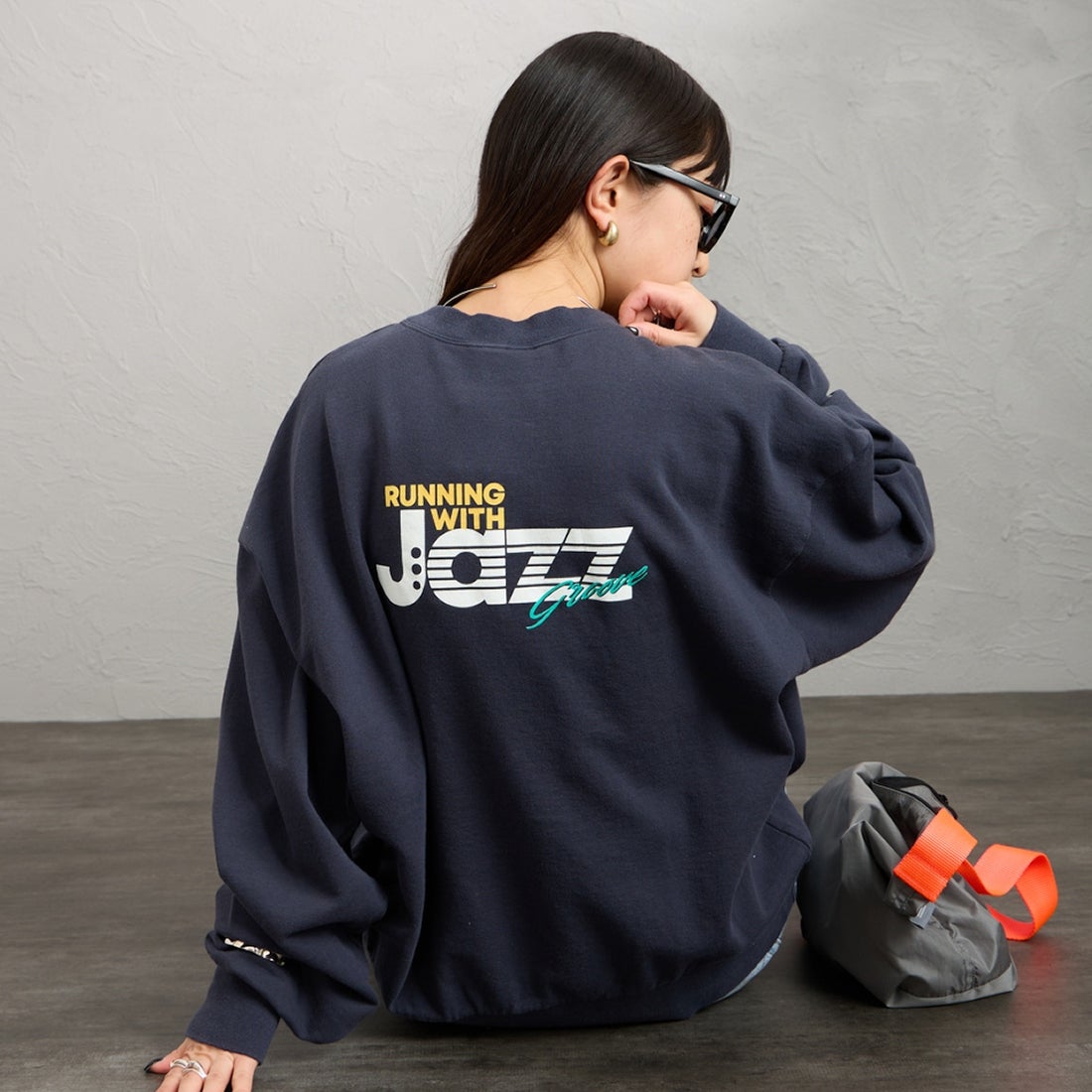 85 NAVY&&モデル身長：150cm 着用サイズ：F0&&