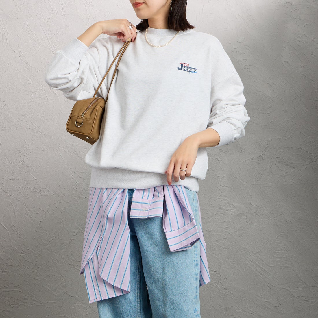 THE SHINZONE [ザ シンゾーン] JAZZ GROOVE スウェットシャツ [26SMSCU10] 06 GRAY &&モデル身長：160cm 着用サイズ：F0&&