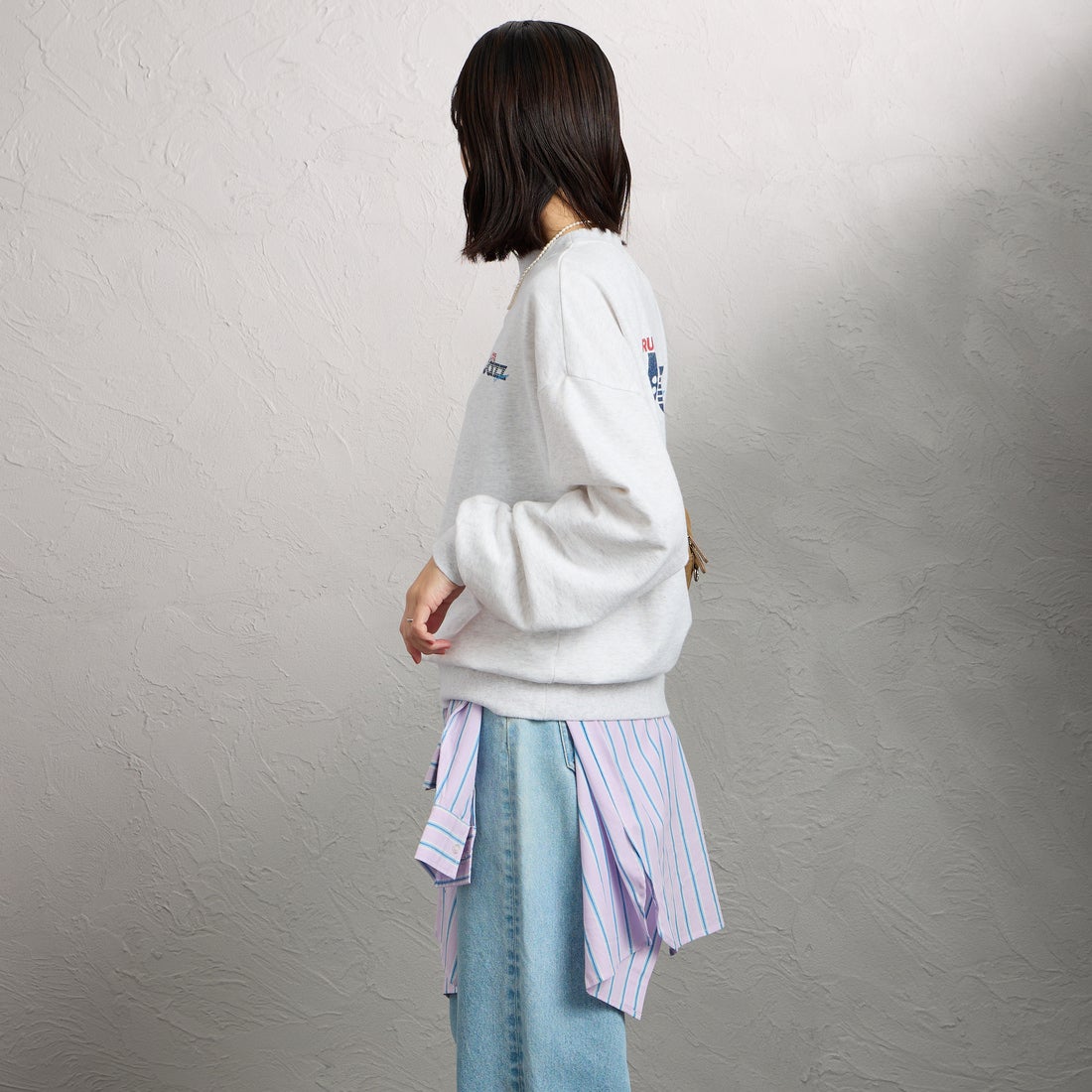 THE SHINZONE [ザ シンゾーン] JAZZ GROOVE スウェットシャツ [26SMSCU10] 06 GRAY &&モデル身長：160cm 着用サイズ：F0&&