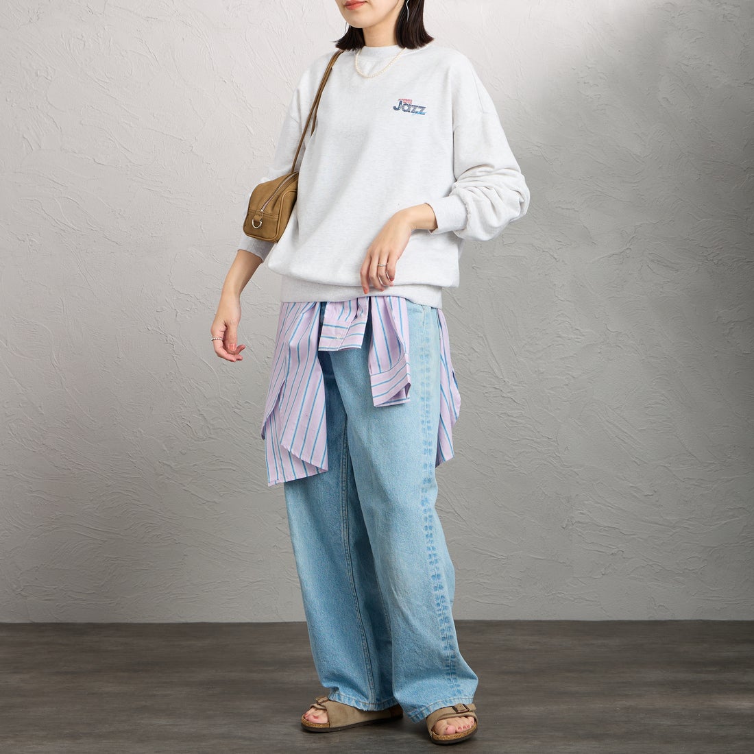 THE SHINZONE [ザ シンゾーン] JAZZ GROOVE スウェットシャツ [26SMSCU10] 06 GRAY &&モデル身長：160cm 着用サイズ：F0&&