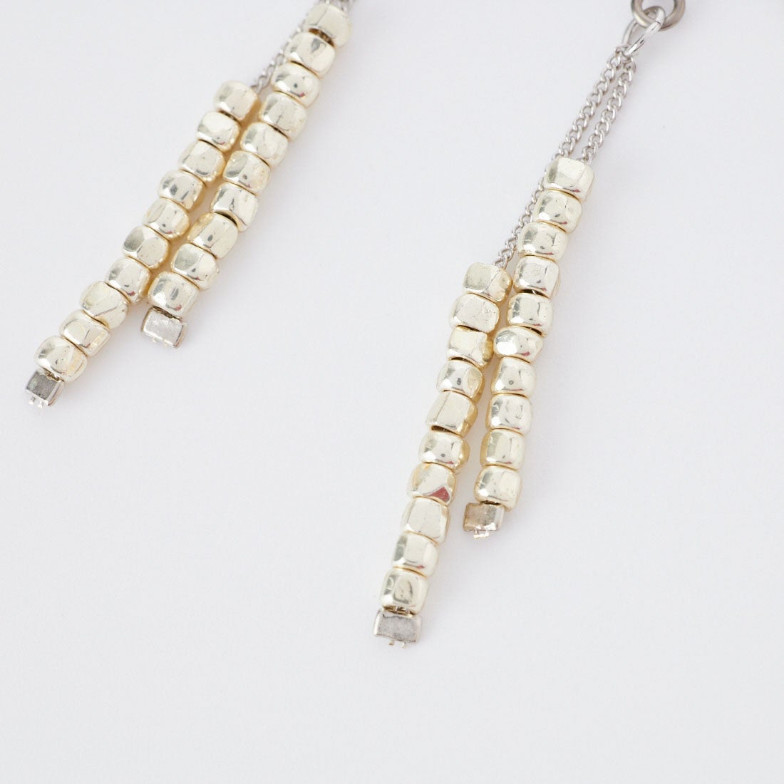 STELLA CIFFON [ステラシフォン] シードビーズ×チェーンピアス [AST3-26P04] 00 SILVER