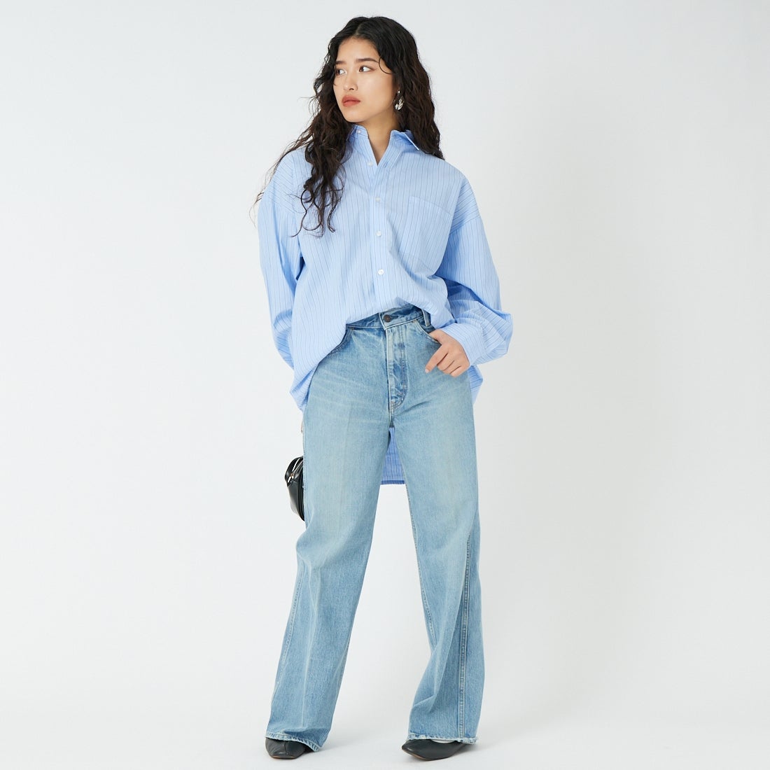 THE SHINZONE [ザ シンゾーン] パリジェンヌ デニムパンツ TYPE-2 [26SMSPA09] 83 BLUE &&モデル身長：162cm 着用サイズ：34&&