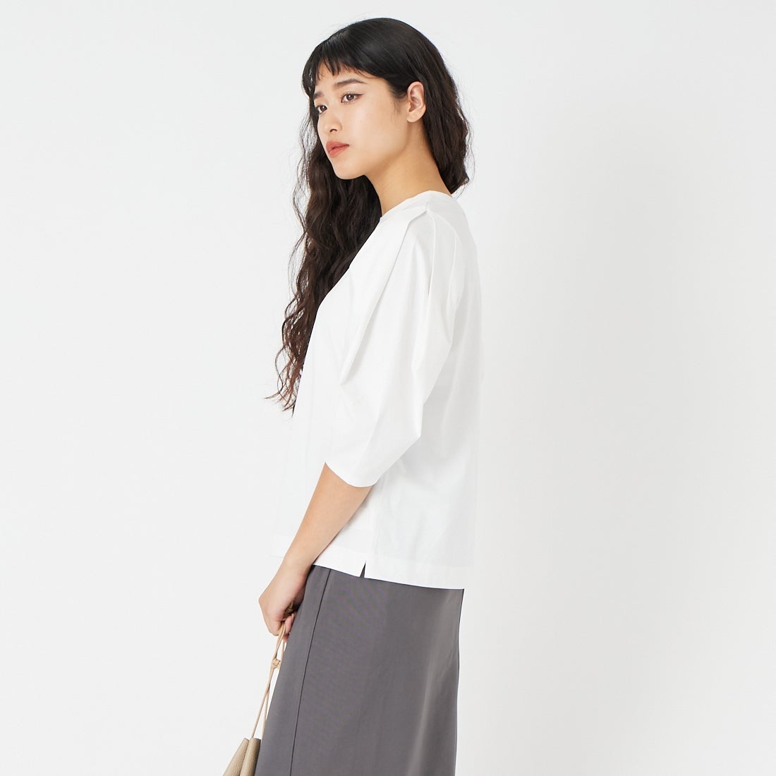 Jf Ready Made [ジェイエフレディメイド] 袖タック7分袖シルケットTシャツ [3211103] 101 ﾎﾜｲﾄ &&モデル身長：162cm 着用サイズ：F&&