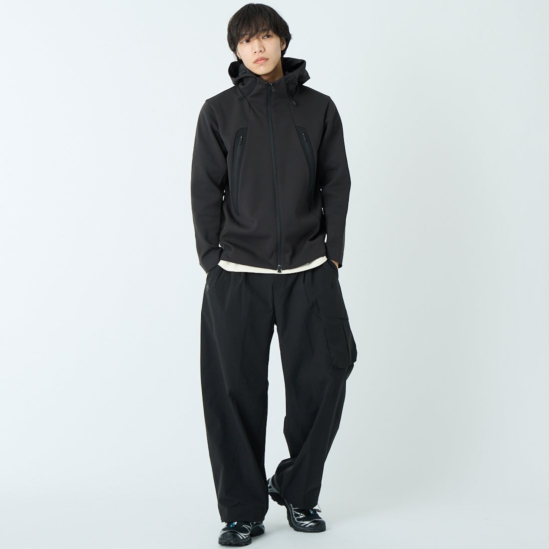 DESCENTE ALLTERRAIN [デサントオルテライン] エアロストレッチジャケット [DU6SJKA1M] BK00 &&モデル身長：179cm 着用サイズ：M&&