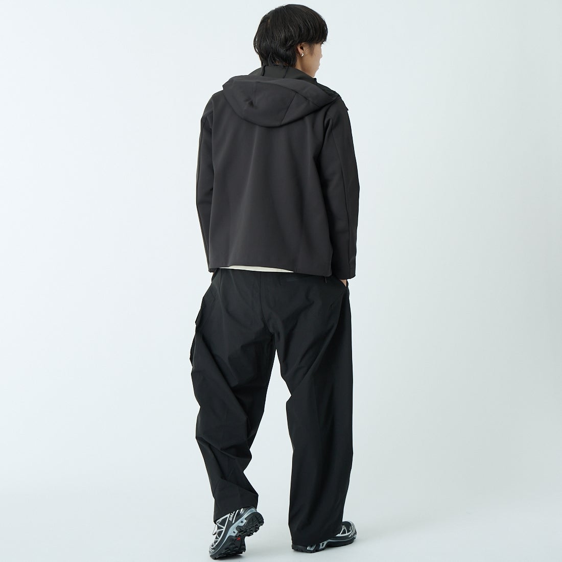 DESCENTE ALLTERRAIN [デサントオルテライン] エアロストレッチジャケット [DU6SJKA1M] BK00 &&モデル身長：179cm 着用サイズ：M&&