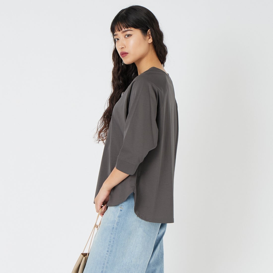 Jf Ready Made [ジェイエフレディメイド] シルケット天竺ラグラン7分袖Tシャツ [3211106] 802 ﾁｬｺｰﾙ &&モデル身長：162cm 着用サイズ：F&&