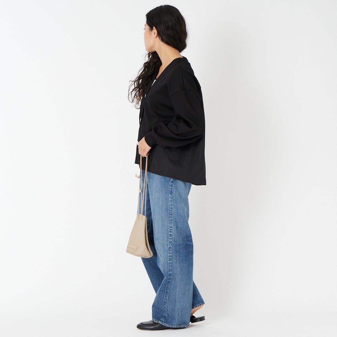 Jf Ready Made [ジェイエフレディメイド] ダンボール切替カーディガン [8560316-02] 03 ﾌﾞﾗｯｸ &&モデル身長：162cm 着用サイズ：F&&