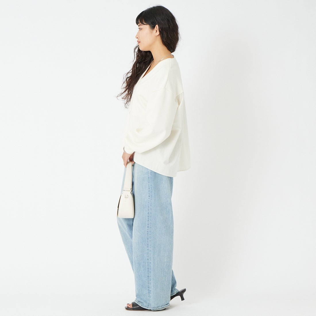 Jf Ready Made [ジェイエフレディメイド] ダンボール切替カーディガン [8560316-02] 59 ｱｲﾎﾞﾘｰ &&モデル身長：162cm 着用サイズ：F&&