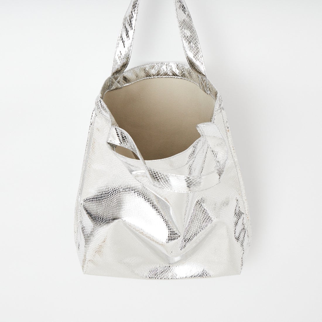 Bindu [ビンドゥー] パイソンシャイニーリバーストートバッグ [PD-100] SILVER