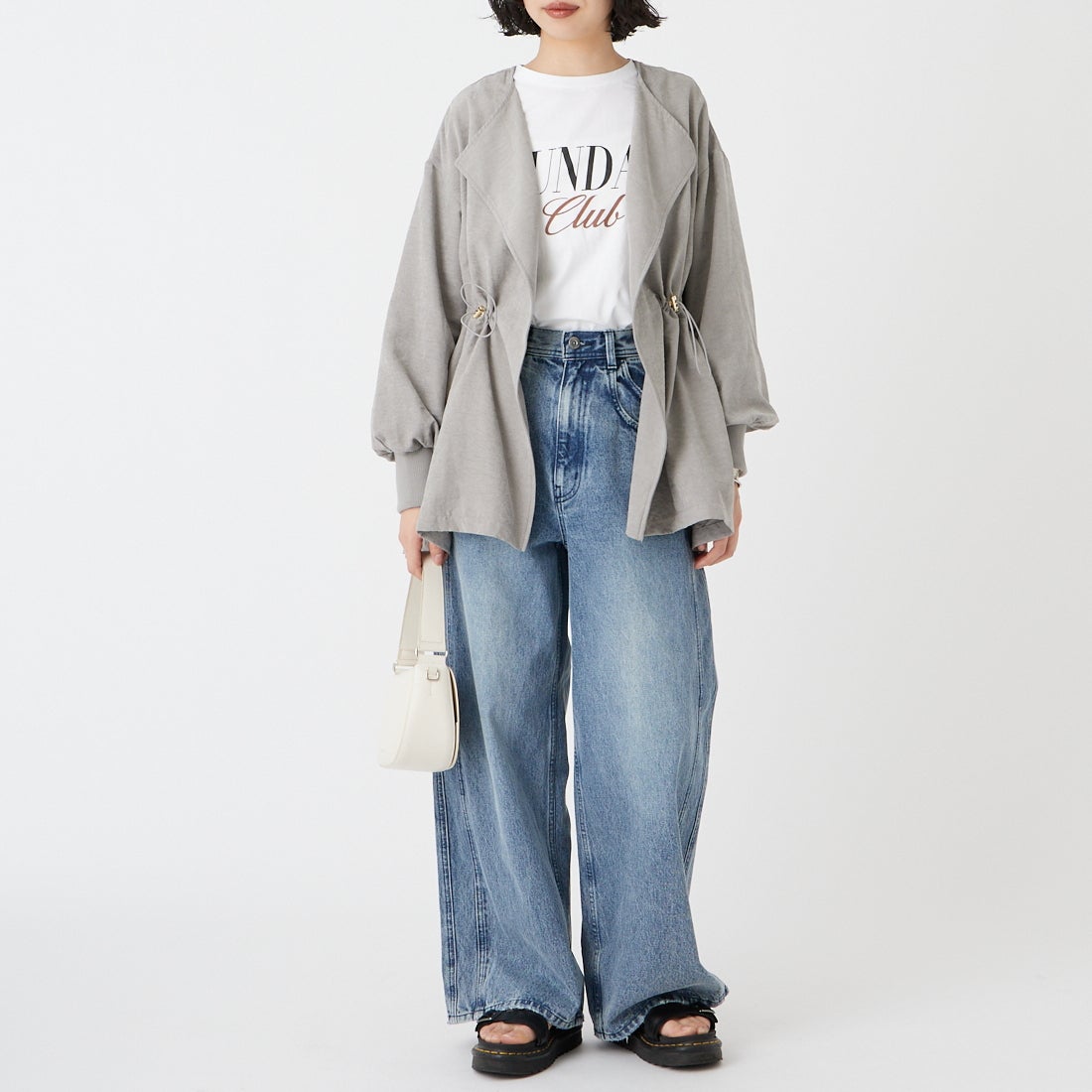 MAISON SPECIAL [メゾンスペシャル] ダブルポケットカラーデニム [21261465803] BLU &&モデル身長：162cm 着用サイズ：24&&