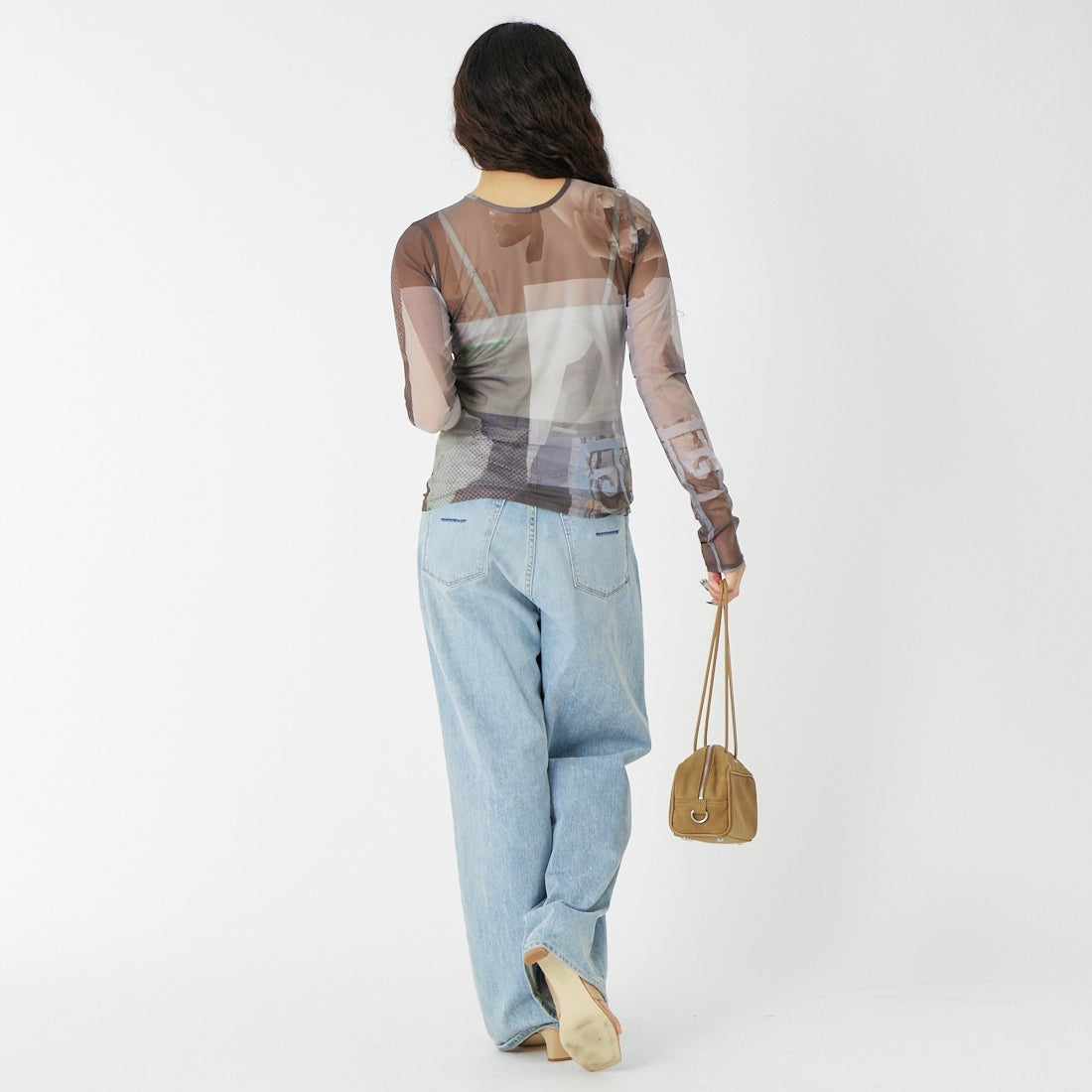 MAISON SPECIAL [メゾンスペシャル] フォトコラージメッシュトップス [21261415805] GRY &&モデル身長：162cm 着用サイズ：F&&