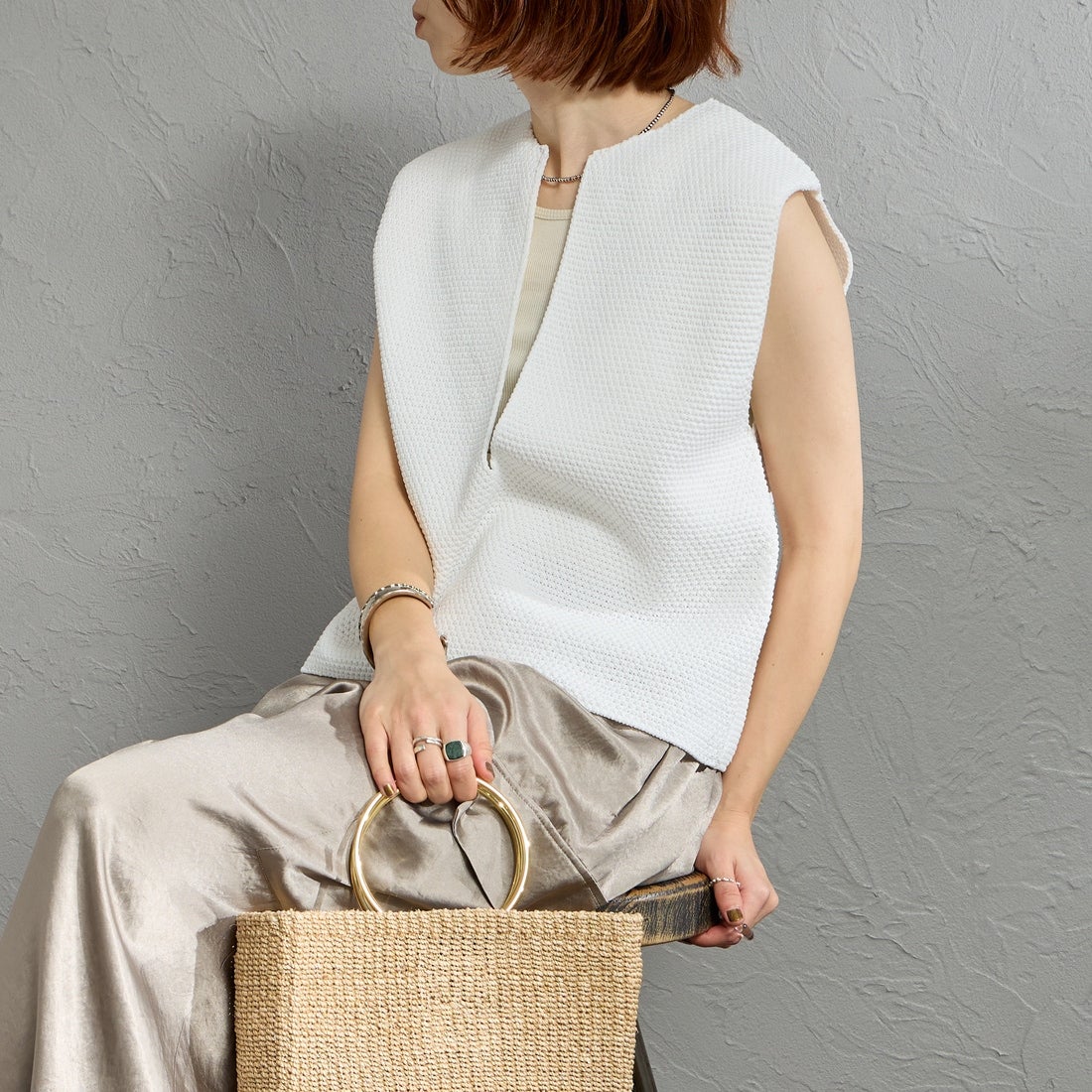 11 OFF WHI&&モデル身長：158cm 着用サイズ：F&&