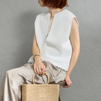 11 OFF WHI&&モデル身長：158cm 着用サイズ：F&&