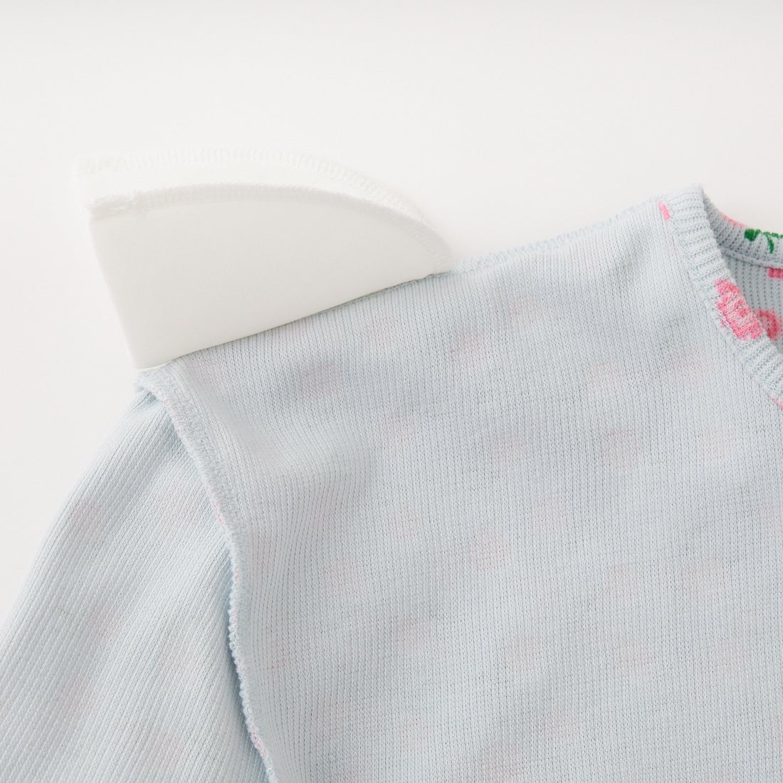 HOLIDAY [ホリデイ] スーパーリブ パデッドショルダークルーネックトップス [26101034] BLUE