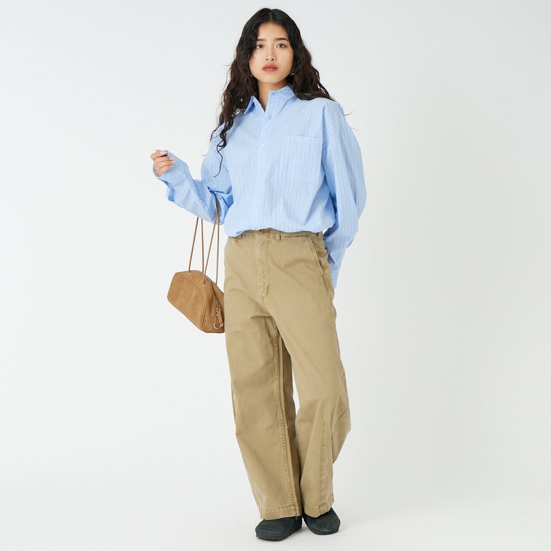 KHA:KI [カーキ] オーバルワイドトラウザー [MIL26HPT3250] BEIGE &&モデル身長：162cm 着用サイズ：1&&