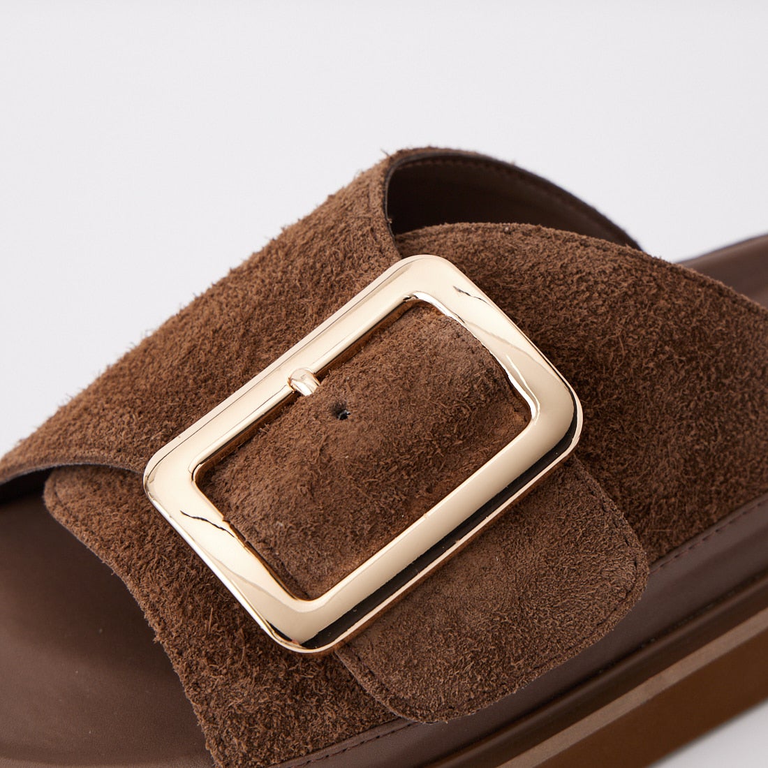 MOHI [モヒ] ビッグバックルサンダル [1-1902466-BR] CASTANA