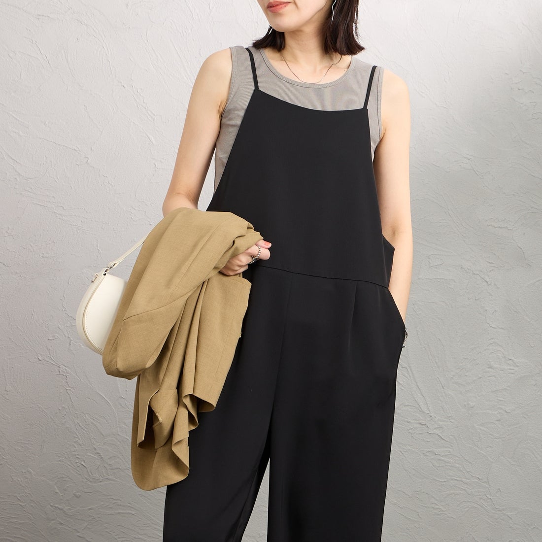 MICA&DEAL [マイカアンドディール] サロペット [0126104015] BLACK &&モデル身長：160cm 着用サイズ：F&&