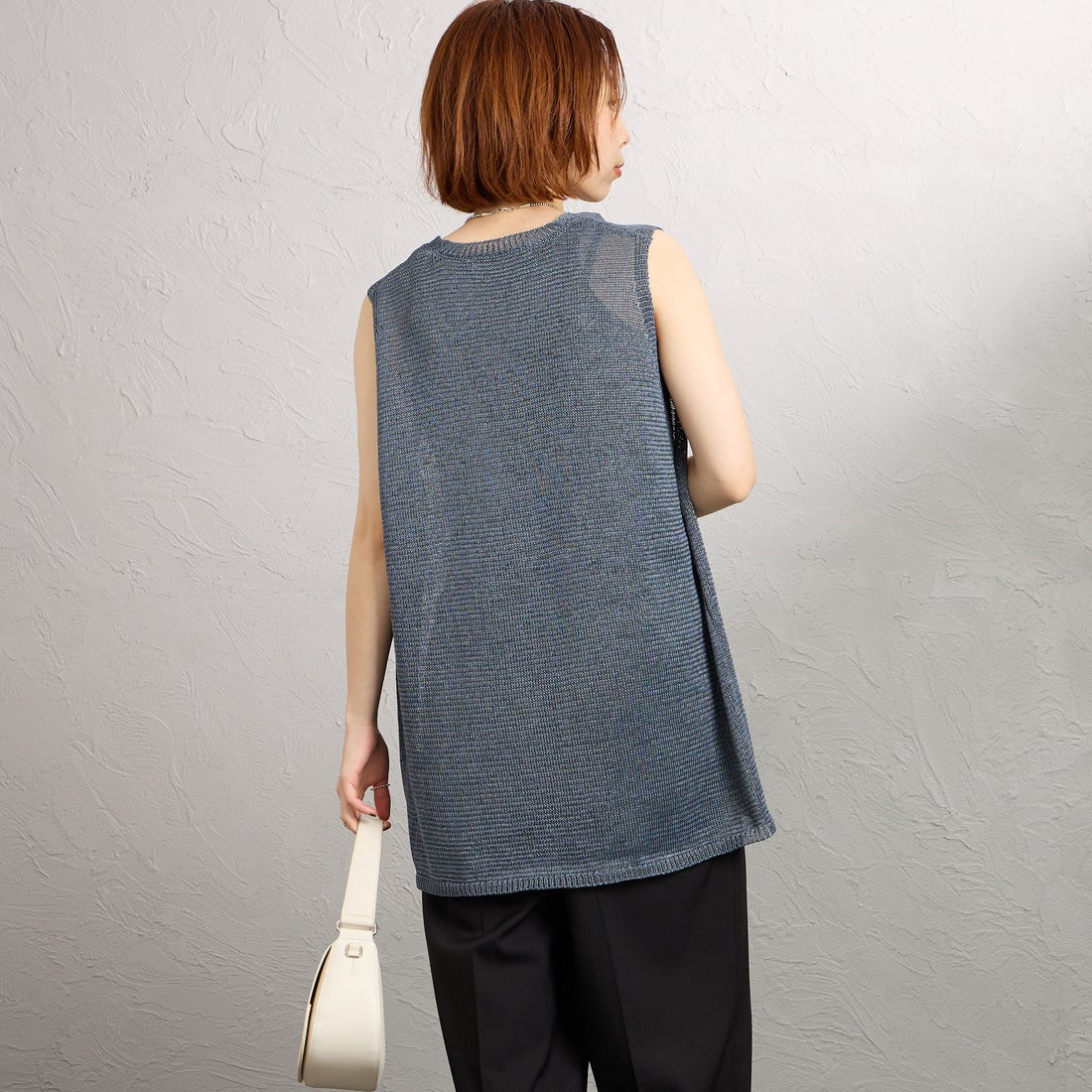 mizuiro ind [ミズイロインド] ワイドVネックベスト [1-220062] 92 D.GRAY &&モデル身長：158cm 着用サイズ：F&&