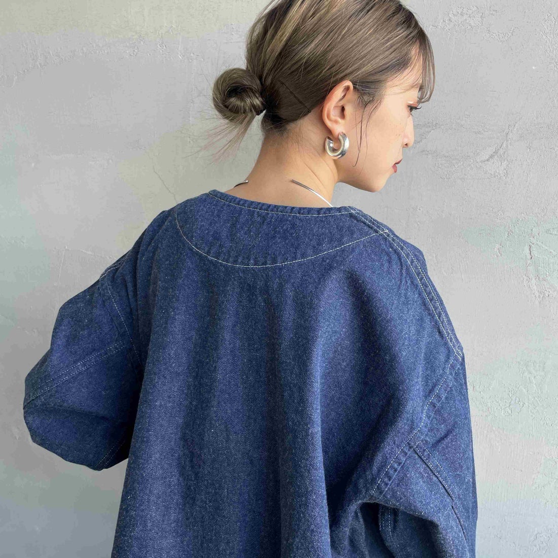 DANTON [ダントン] 11oz ショート丈ノーカラーデニムジャケット [DT-A0670KDM] INDIGO &&モデル身長：150cm 着用サイズ：38&&