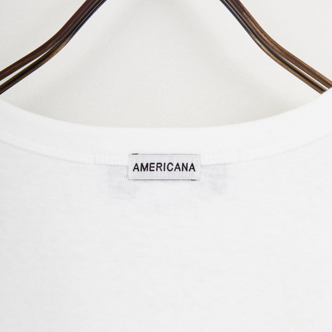 Americana × JEANS FACTORY [アメリカーナ × ジーンズファクトリー] 別注 AMRCNA ラウンドヘム ロゴプリントTシャツ [ASO-M-852-2-JF] ﾎﾜｲﾄ