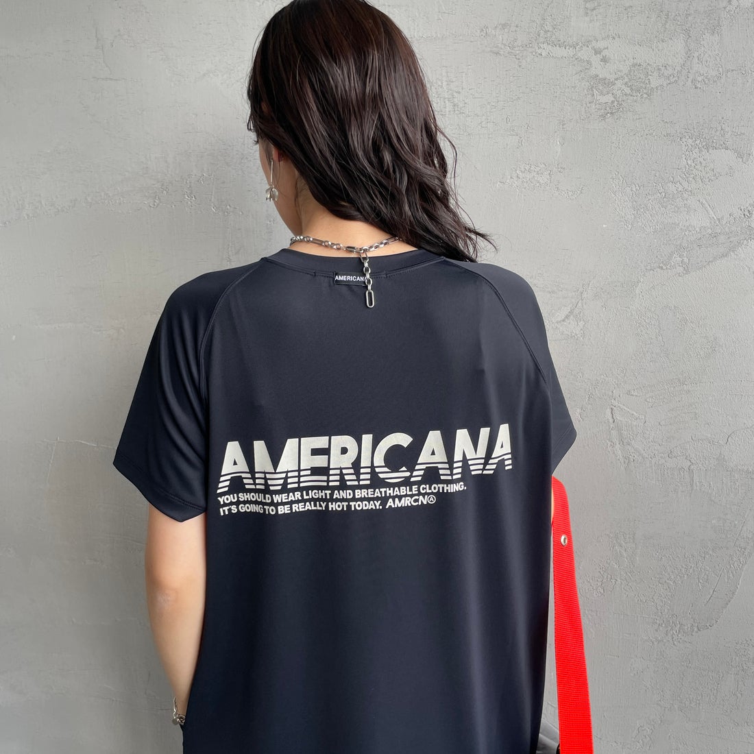 Americana × JEANS FACTORY [アメリカーナ × ジーンズファクトリー] 別注 AMERICANA バックロゴプリント マキシ丈ワンピース [ASO-M-853-JF] ﾌﾞﾗｯｸ