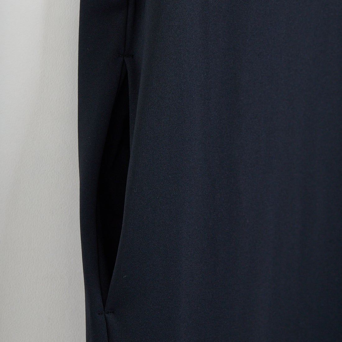 Americana × JEANS FACTORY [アメリカーナ × ジーンズファクトリー] 別注 AMERICANA バックロゴプリント マキシ丈ワンピース [ASO-M-853-JF] ﾌﾞﾗｯｸ