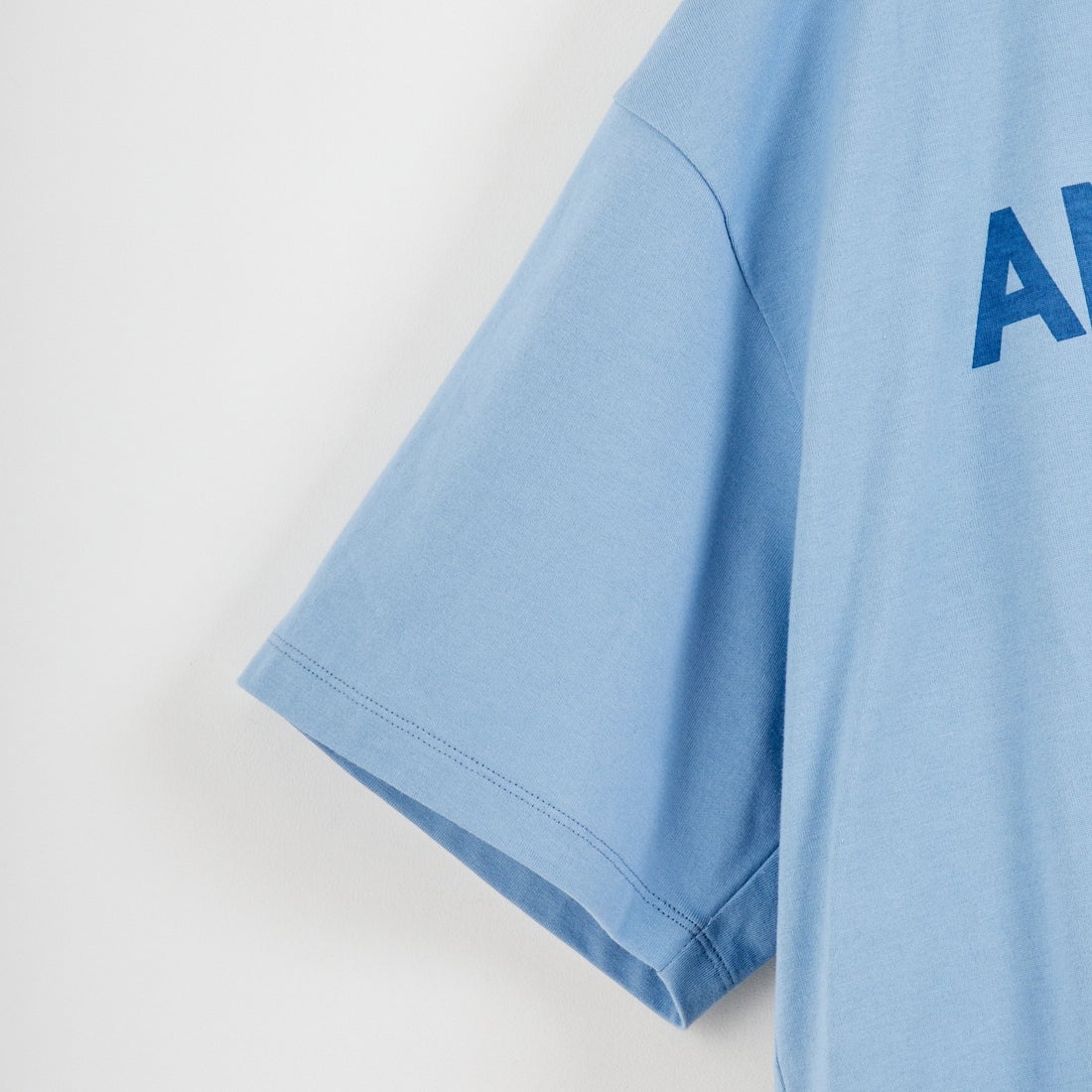 Americana × JEANS FACTORY [アメリカーナ × ジーンズファクトリー] 別注 AMERICANA ショート丈プリントTシャツ [ASO-M-851-2-JF] ﾌﾞﾙｰ