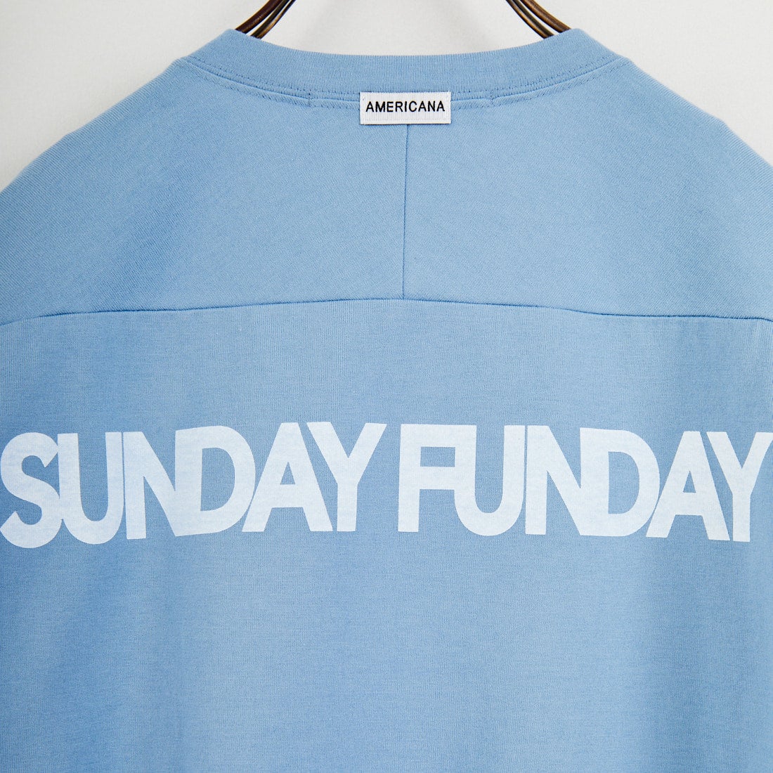 Americana × JEANS FACTORY [アメリカーナ × ジーンズファクトリー] 別注 AMERICANA ショート丈プリントTシャツ [ASO-M-851-2-JF] ﾌﾞﾙｰ