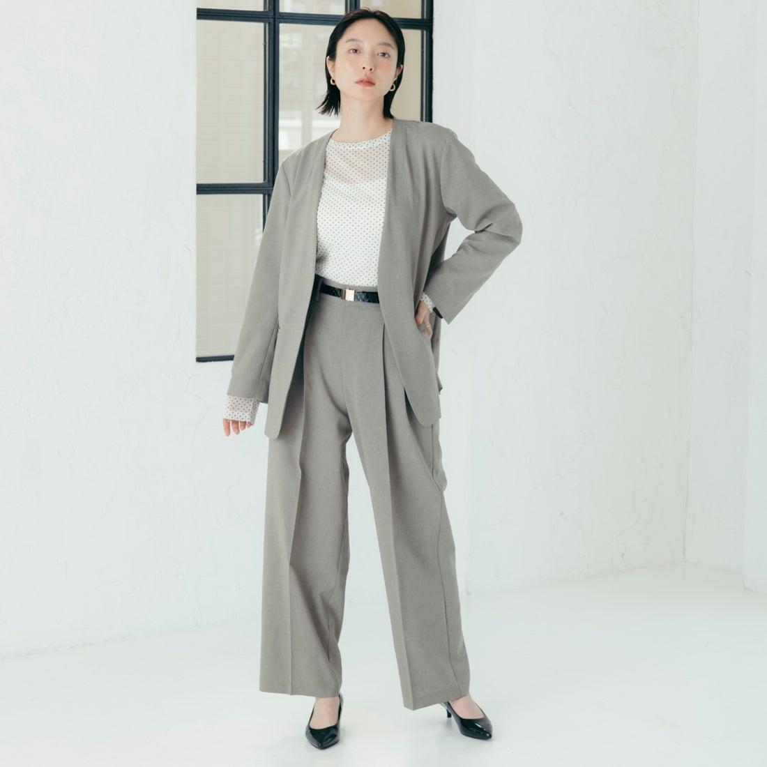 USINE [ユジーヌ] 機能素材ノーカラージャケット [21267055] 035 ﾓｶ &&モデル身長：165cm 着用サイズ：F&&