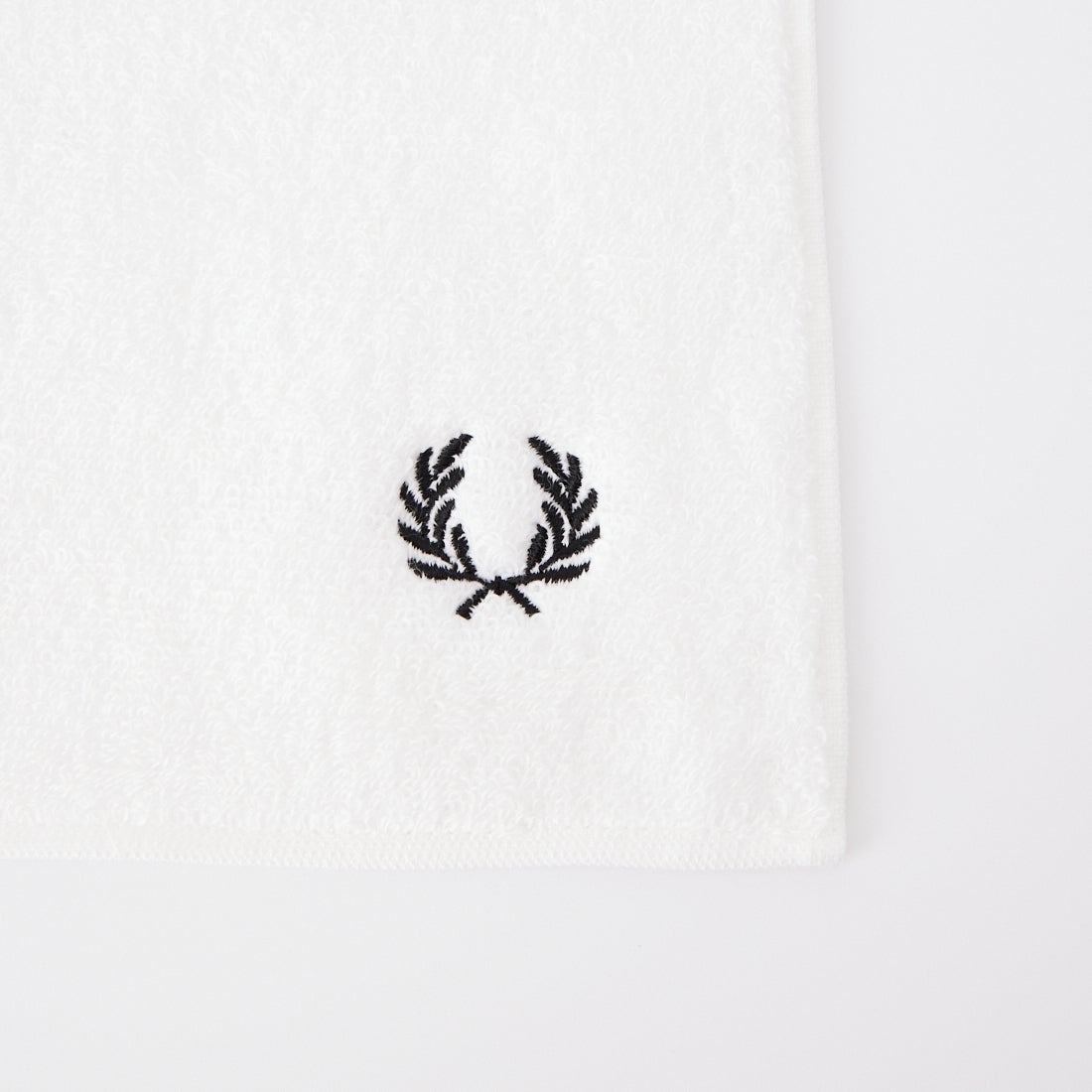 FRED PERRY [フレッドペリー] タオルハンカチ [F20008] 100 SNOW W