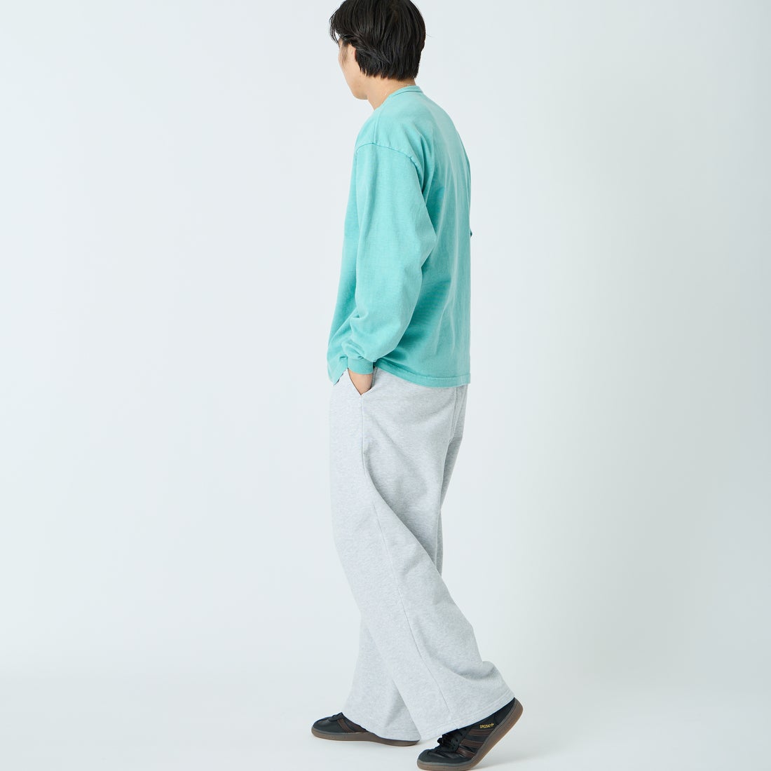 GRAMiCCi [グラミチ] 別注 ワイドスウェットパンツ [GUP6-S2017-JF] ASH &&モデル身長：179cm 着用サイズ：M&&