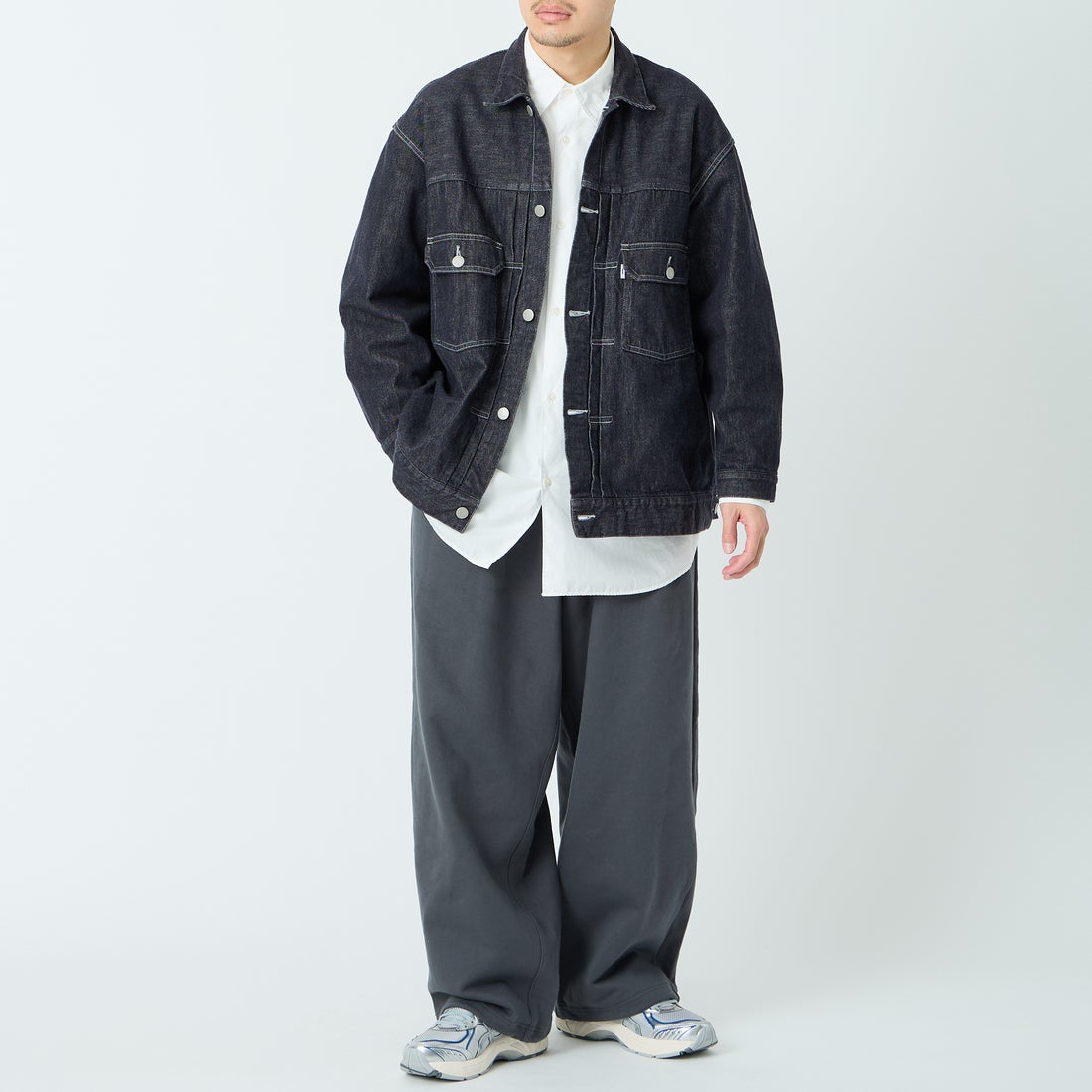 Gramicci [グラミチ] 別注 ワイドスウェットパンツ [GUP6-S2017-JF] CHARCOAL &&モデル身長：168cm 着用サイズ：M&&