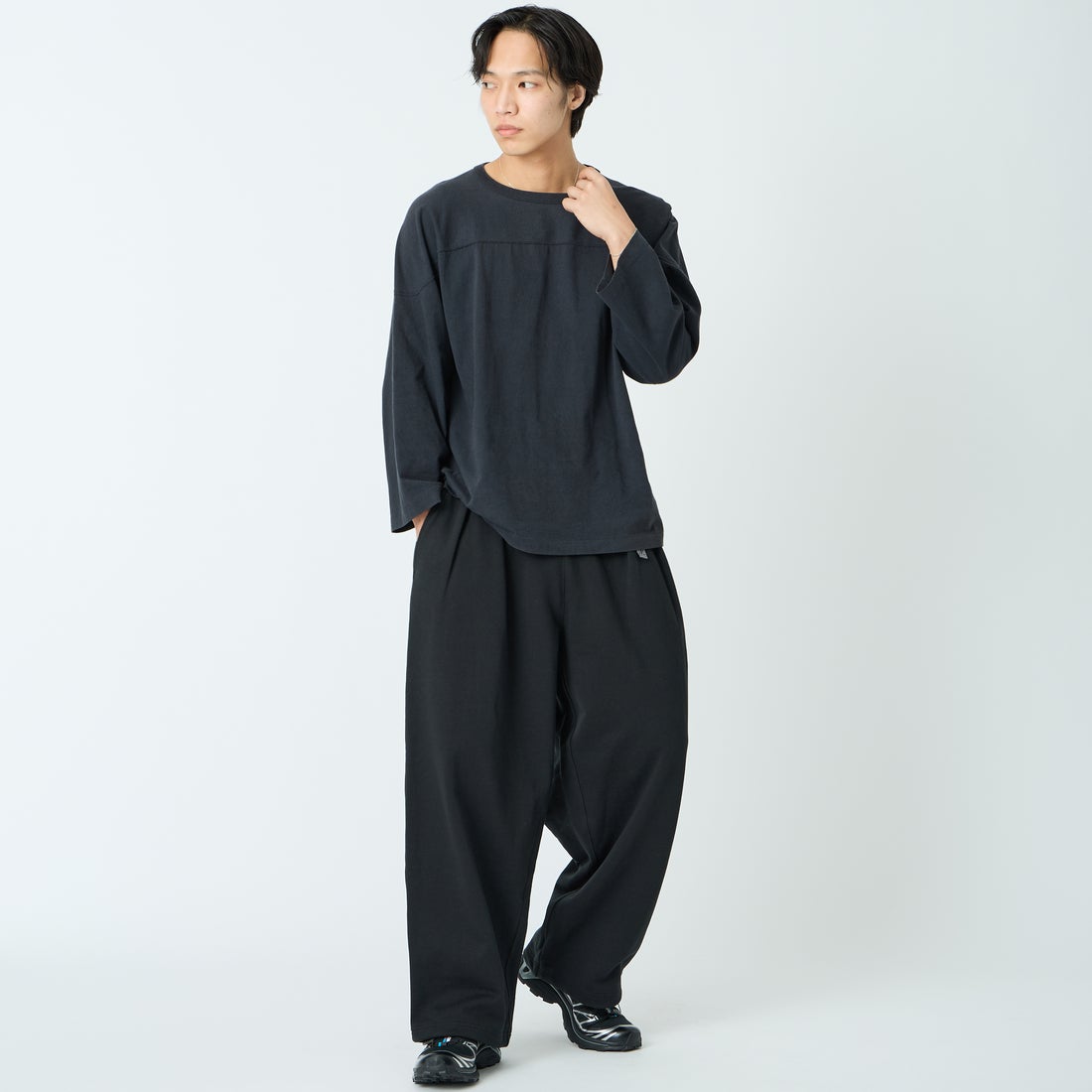 GRAMiCCi [グラミチ] 別注 ワイドスウェットパンツ [GUP6-S2017-JF] BLACK &&モデル身長：179cm 着用サイズ：M&&