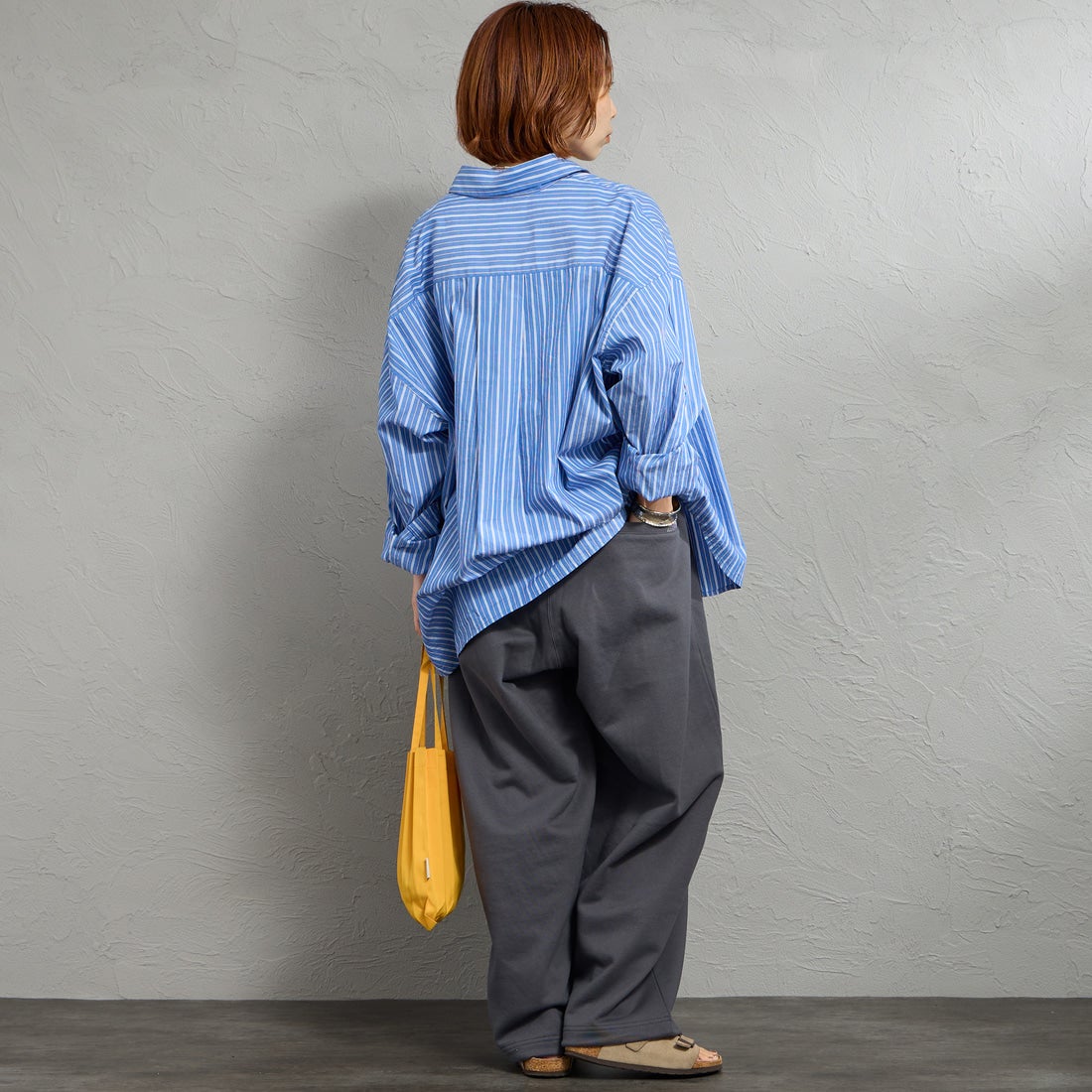 GRAMiCCi [グラミチ] 別注 ワイドスウェットパンツ [GUP6-S2017-JF] CHARCOAL &&モデル身長：158cm 着用サイズ：XS&&