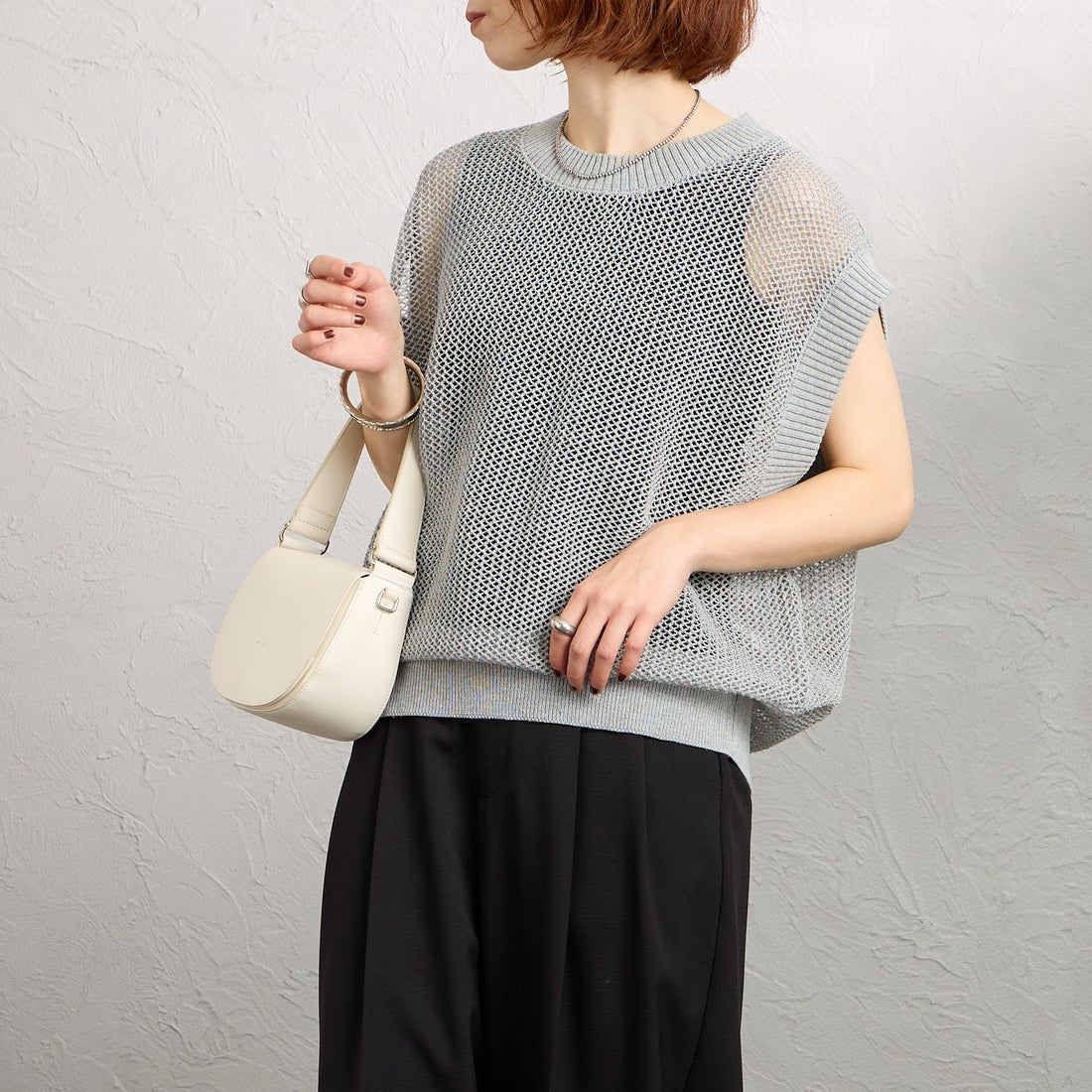 MARMARMAR [マーマーマー] メッシュショートベスト [1-820040] 90 L.GRAY &&モデル身長：158cm 着用サイズ：F&&