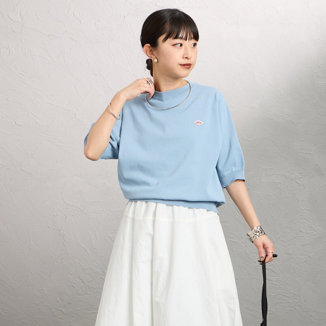 DANTON [ダントン] ハーフスリーブクルーネックニット [DT-D0135YSD] BLACK &&モデル身長：150cm 着用サイズ：36&&