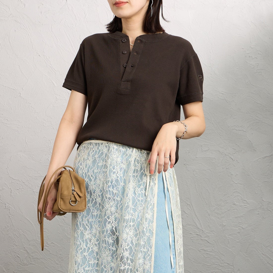 FAITH MILLS [フェイスミルズ] サーマルヘンリーネックTシャツ [FAITH-261-08] CHARCOAL &&モデル身長：160cm 着用サイズ：M&&