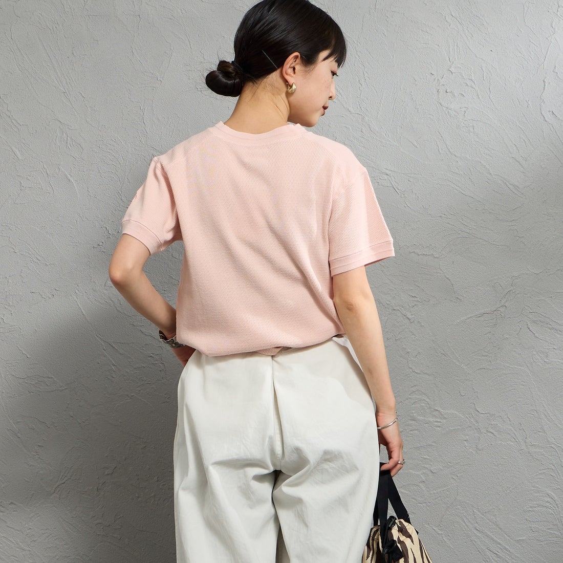 FAITH MILLS [フェイスミルズ] サーマルヘンリーネックTシャツ [FAITH-261-08] B.PINK &&モデル身長：150cm 着用サイズ：M&&